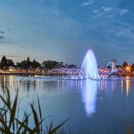 Angela Apartman Hajduszoboszlo Bagian luar foto